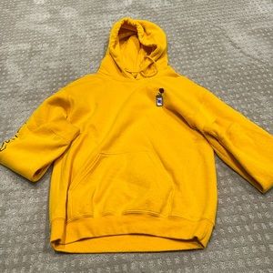 Riot society yellow hoodie size men’s small